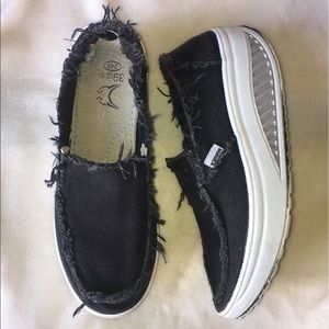 platform walking shoes